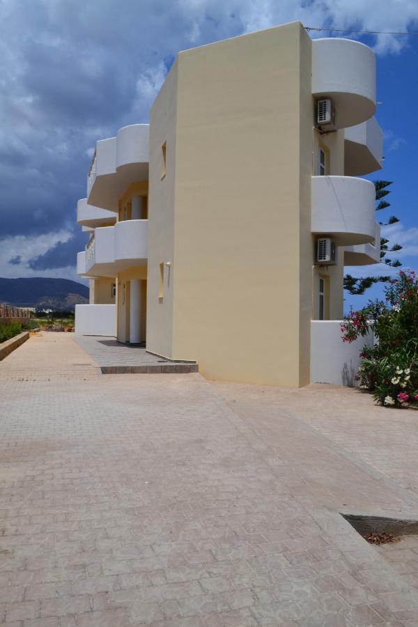 מאליה Asteri Apartments מראה חיצוני תמונה