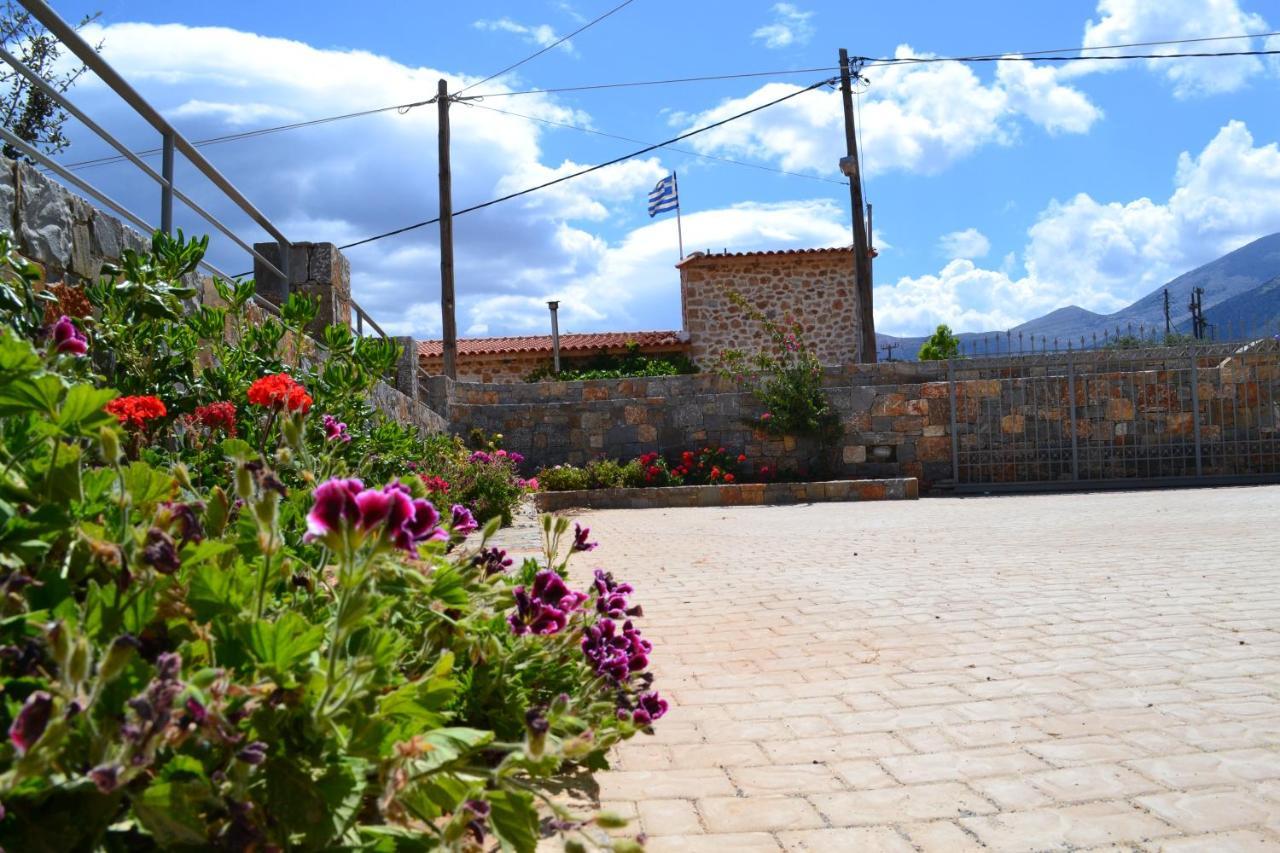מאליה Asteri Apartments מראה חיצוני תמונה